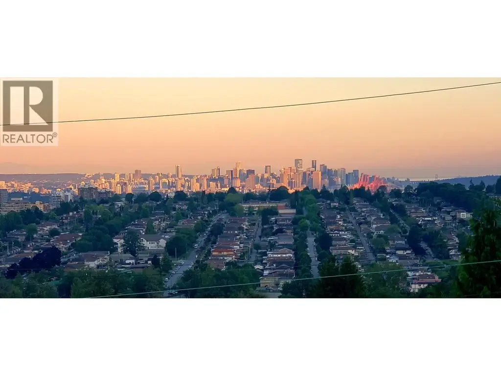 11 Hythe Avenue, Burnaby