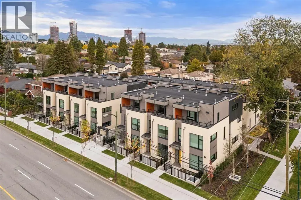 3 6768 Oak Street, Vancouver