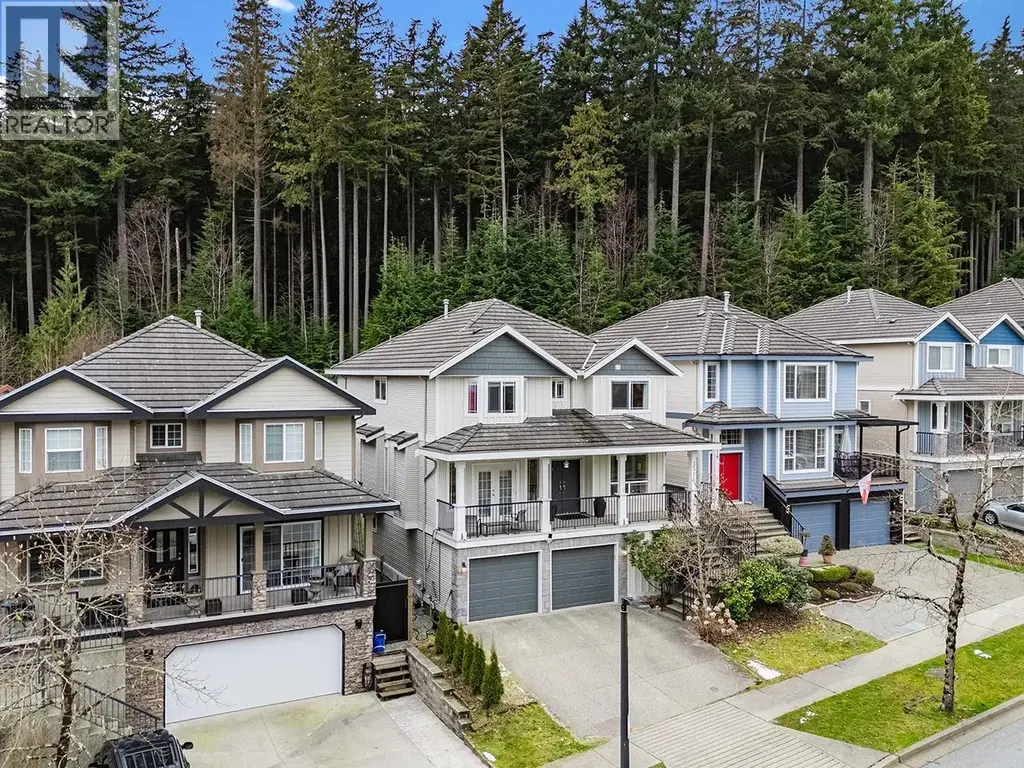 3376 Plateau Boulevard, Coquitlam