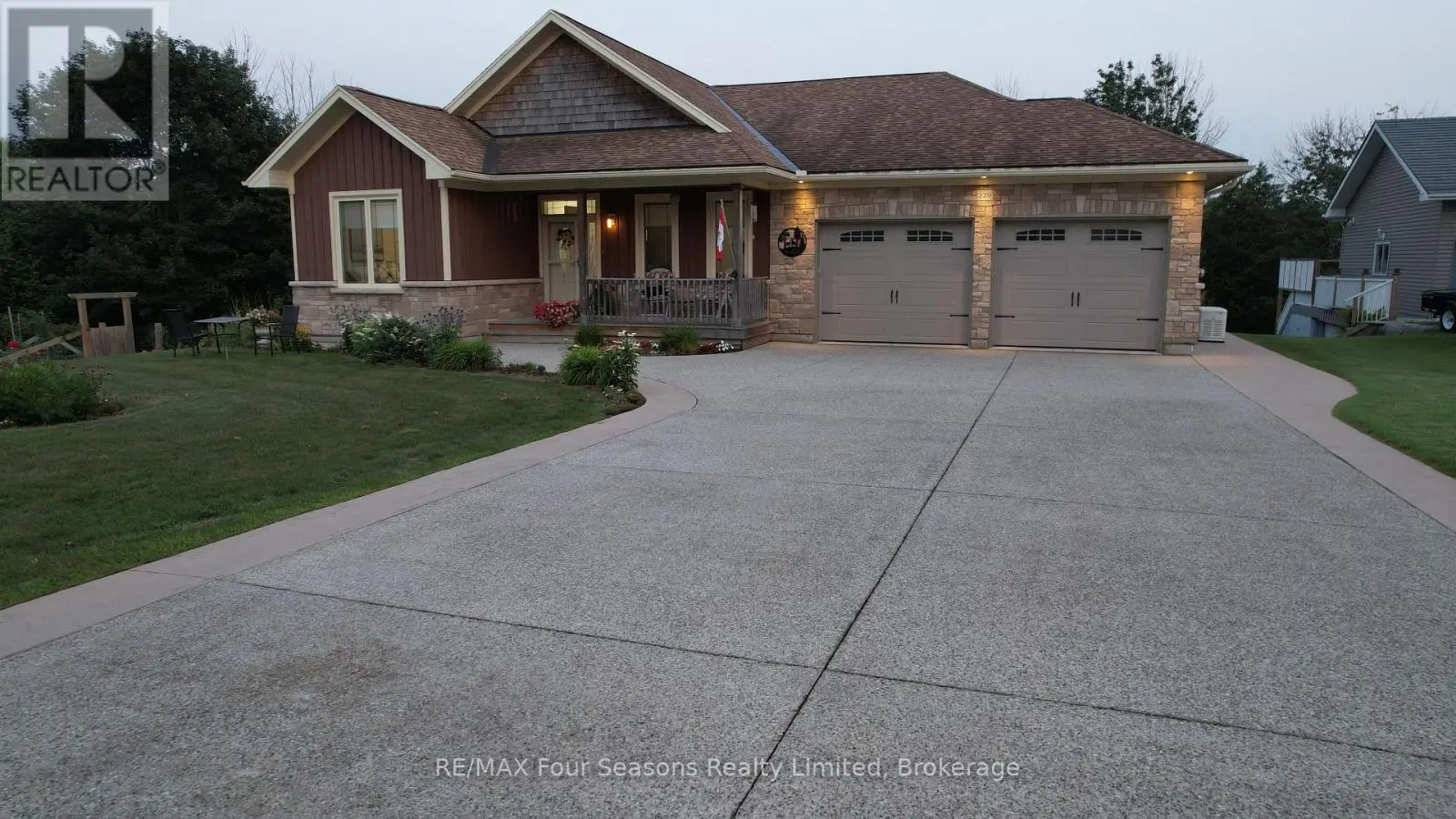 229 S Rankin Street, Saugeen Shores