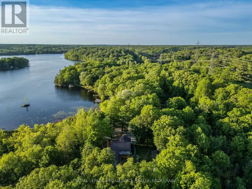 1140 High Falls Lane, Frontenac (Frontenac South)