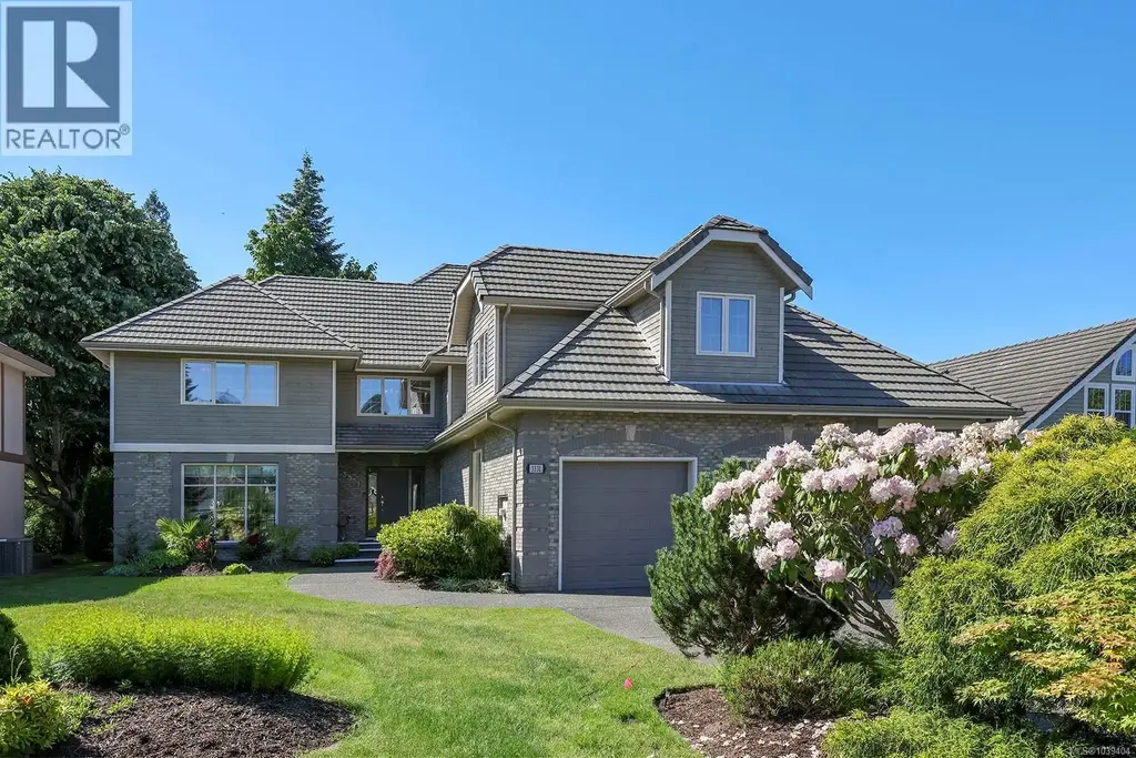 3331 Royal Vista Way, Courtenay