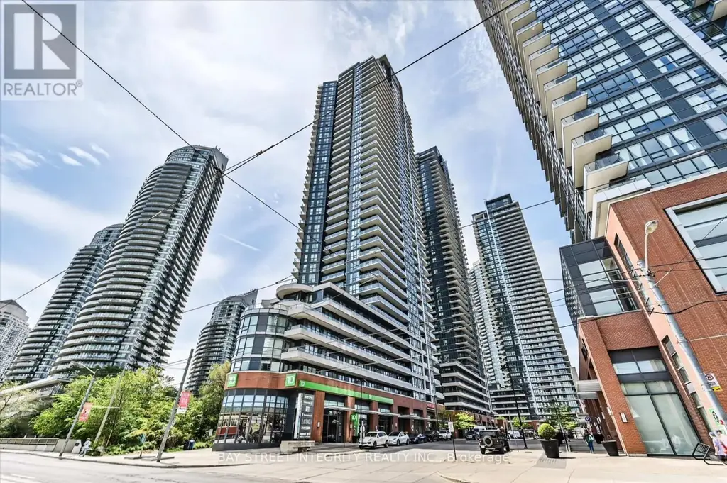 2001 - 2212 Lake Shore Boulevard W, Toronto (Mimico)