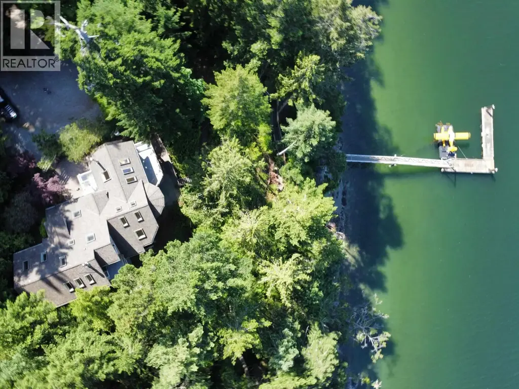 165 Ontario Place, Salt Spring Island
