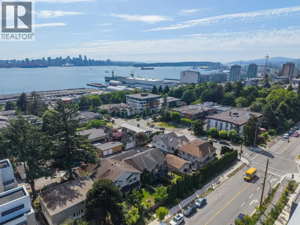 409-411 417-419 E 3rd Street, North Vancouver