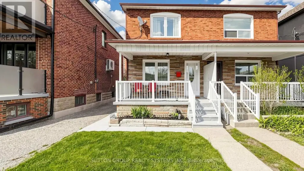 91 Kirknewton Road, Toronto (Caledonia-Fairbank)