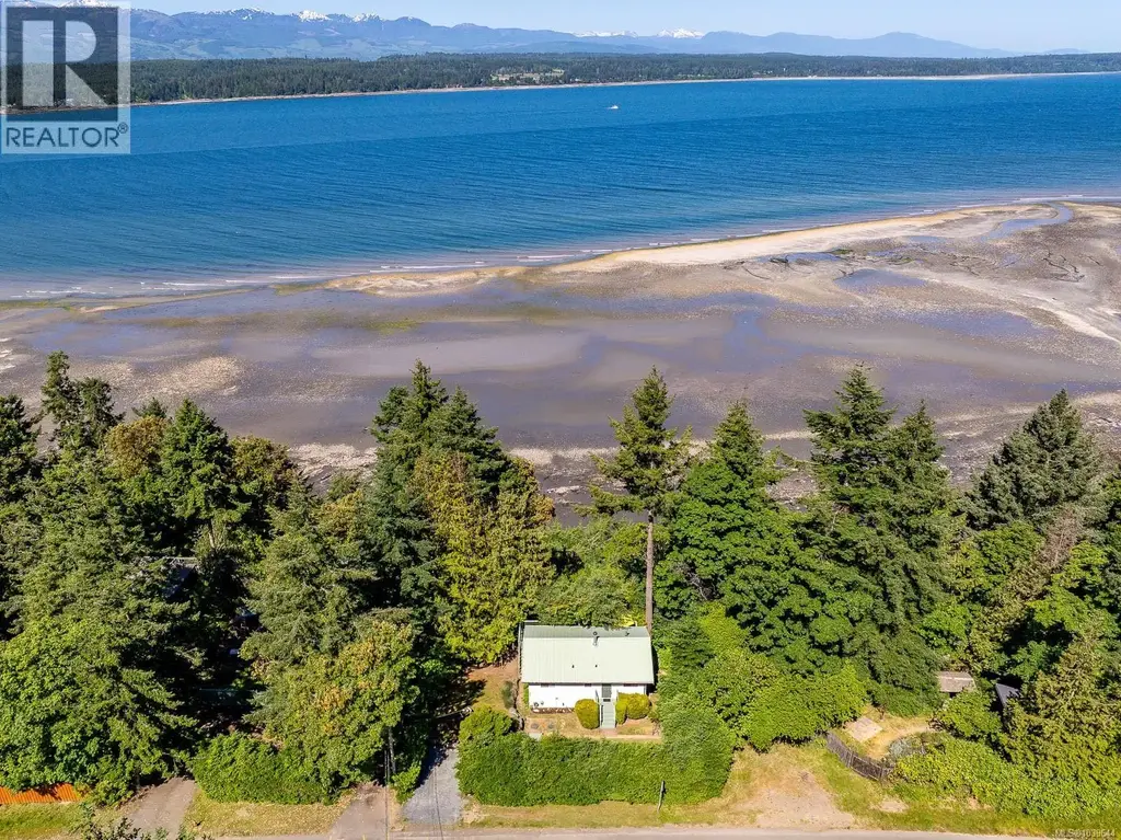 3845 Shingle Spit Rd, Hornby Island