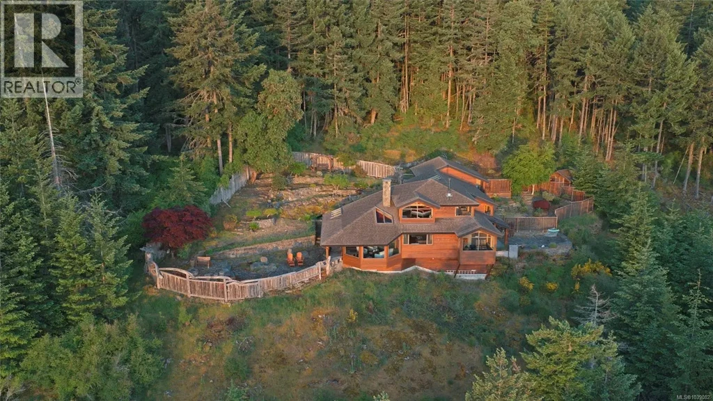 378 Wright Rd, Salt Spring