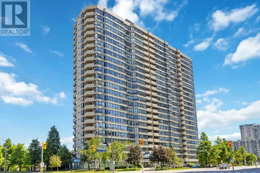 1002 - 400 Webb Drive, Mississauga (City Centre)