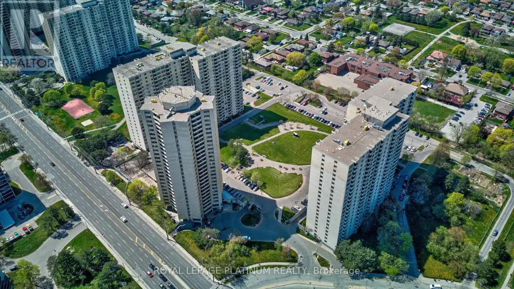 408 - 330 Dixon Road, Toronto (Kingsview Village-The Westway)