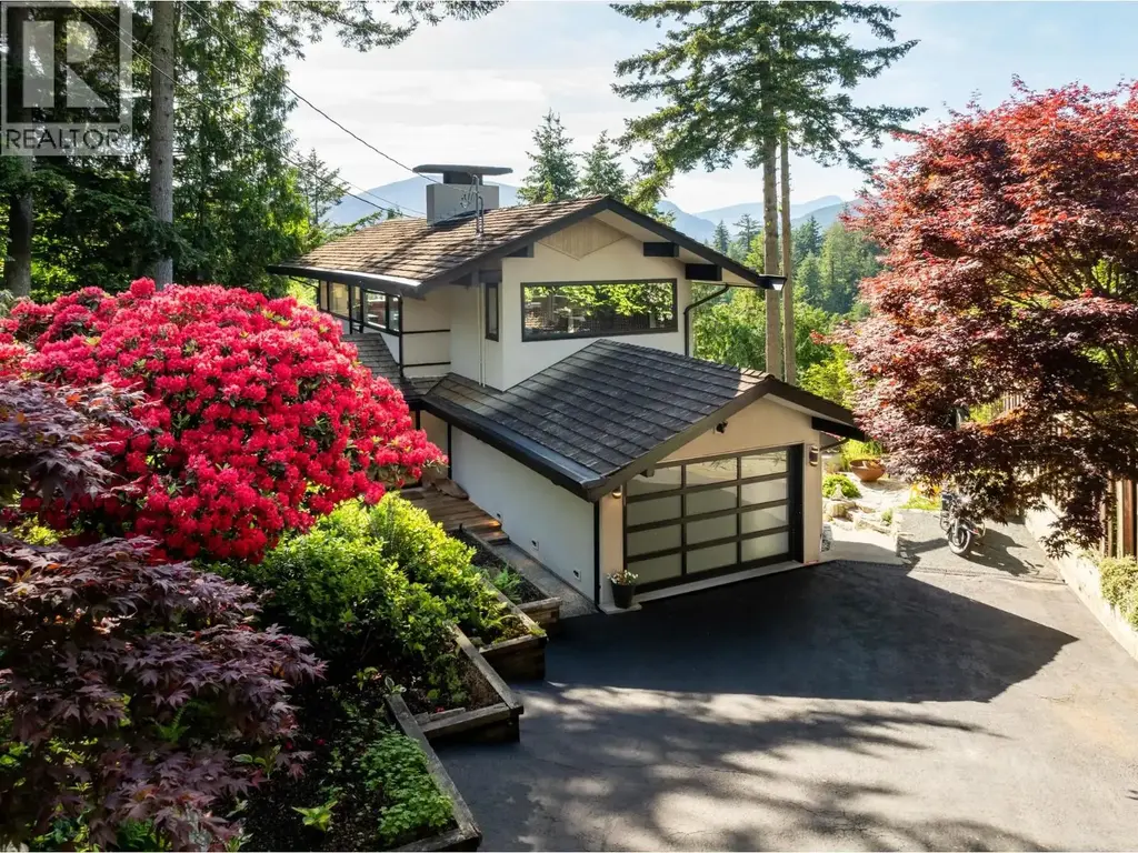 6485 Madrona Crescent, West Vancouver