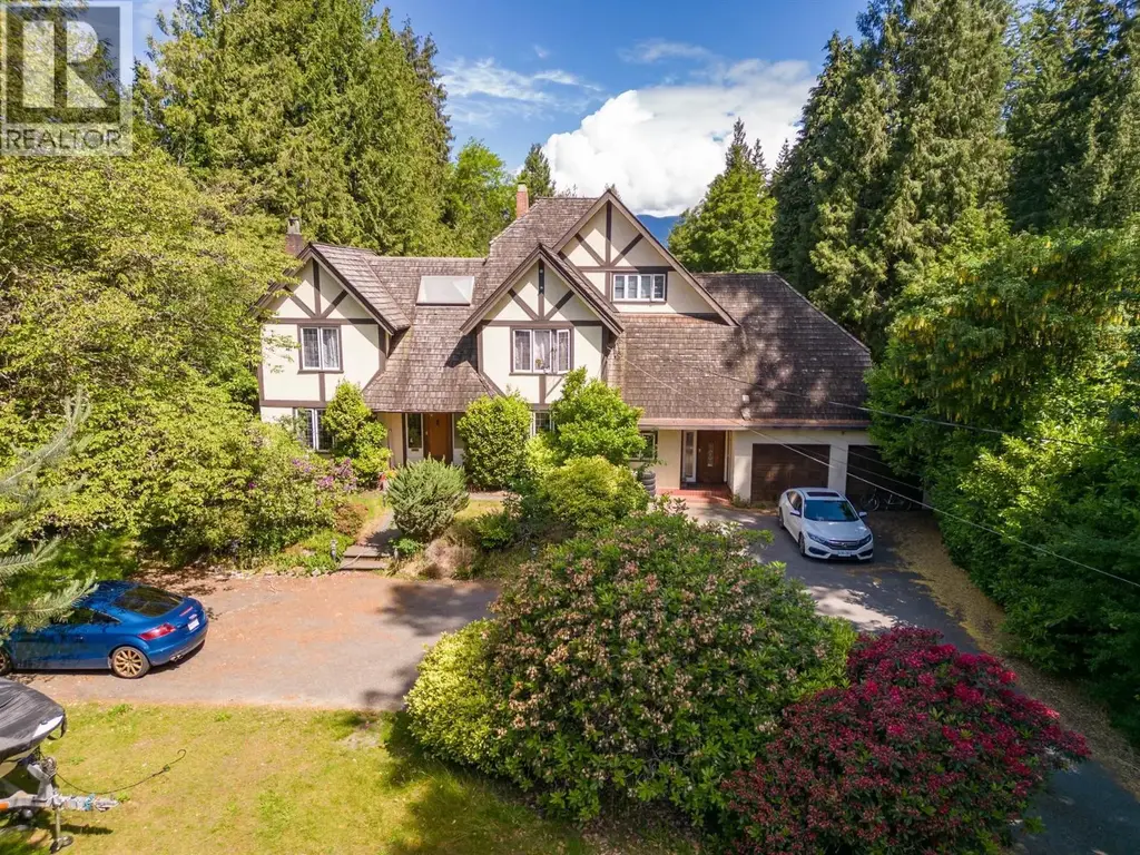 4755 W 4th Avenue, Vancouver