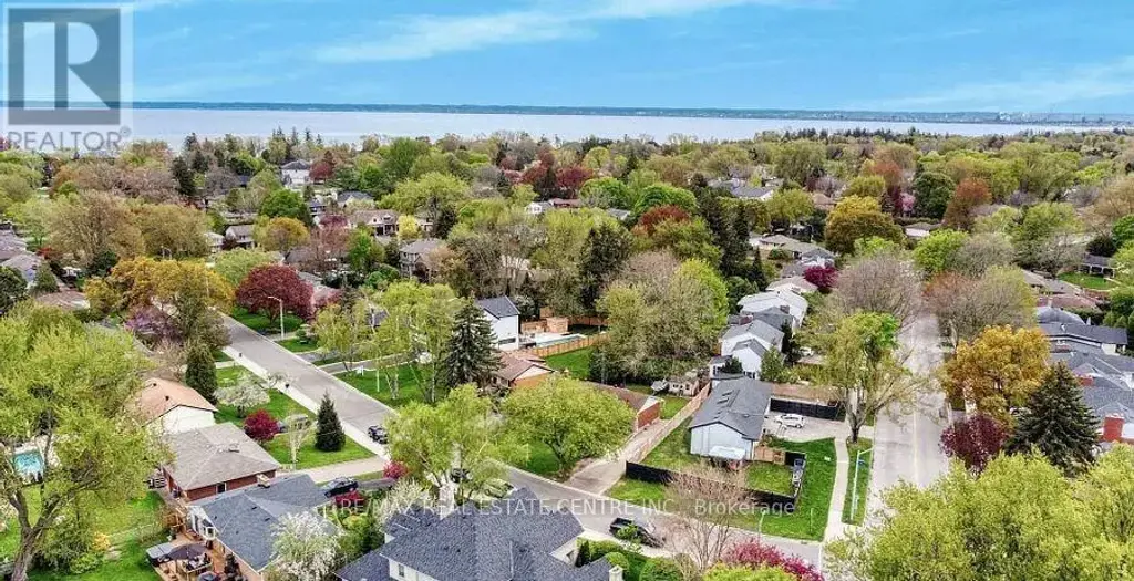 314 Strathcona Drive, Burlington (Shoreacres)