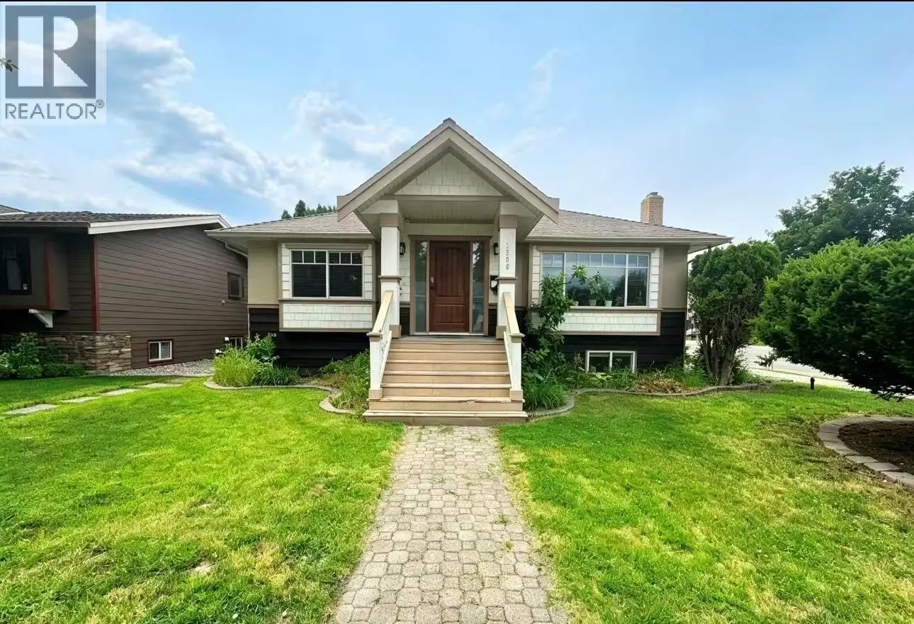 1906 Carruthers Street. Kelowna, British Columbia