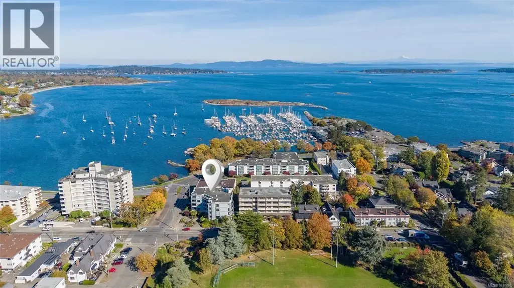 402 2605 Windsor Rd, Oak Bay