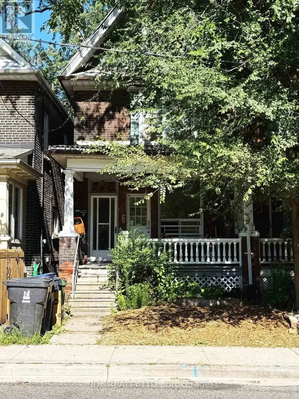Main Floor - 383 Lansdowne Avenue, Toronto (Dufferin Grove)