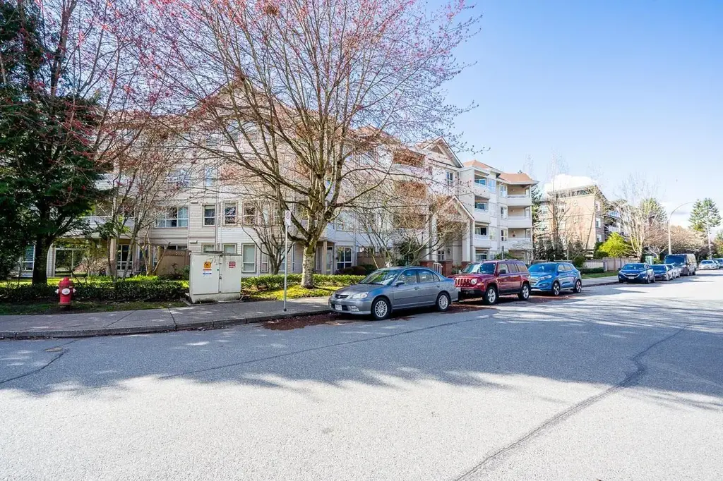 406 8139 121a Street, Surrey