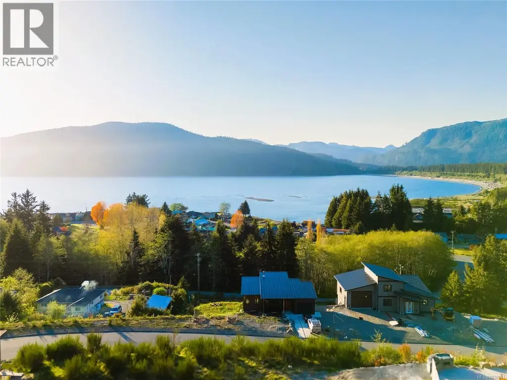 16923 Beachview Close, Port Renfrew