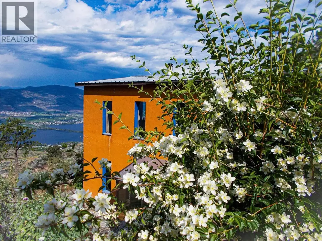 1345 3 Highway, Osoyoos