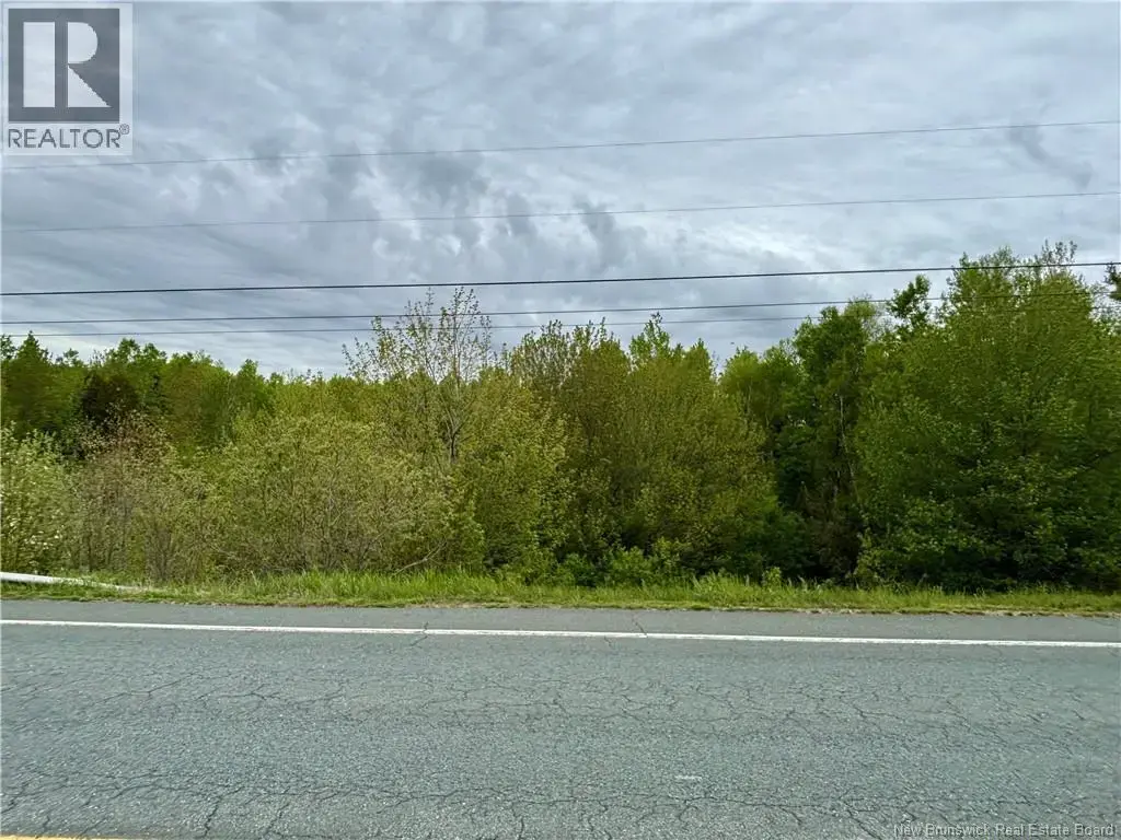 16.3 Acres Route 160, Saint-Isidore