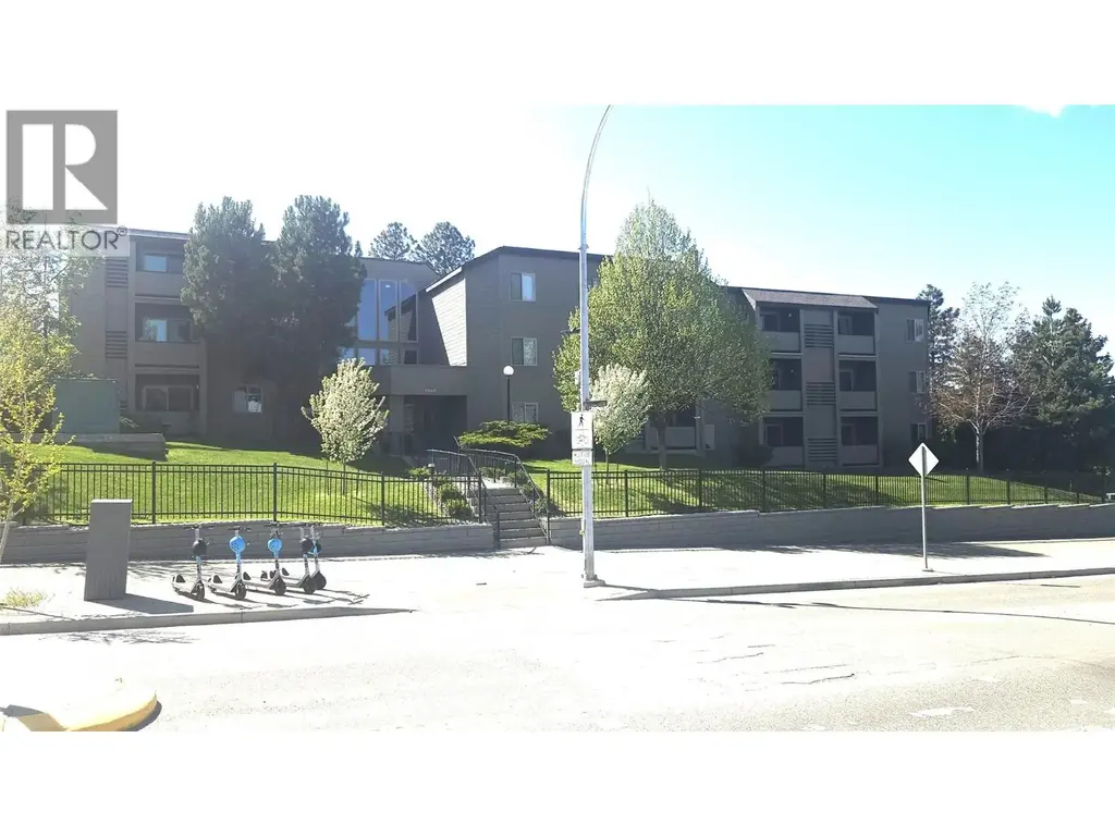 1560 Summit Drive Unit# 335, Kamloops