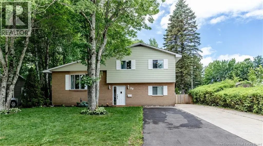 88 Woodleigh Street, Moncton