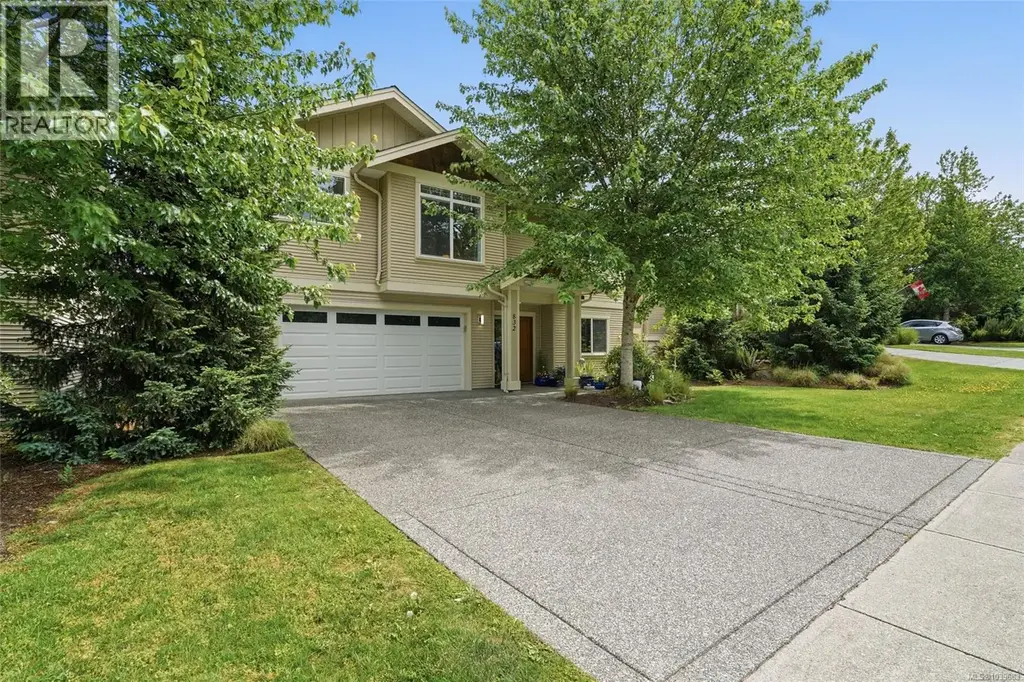 832 Brookfield Dr, Nanaimo