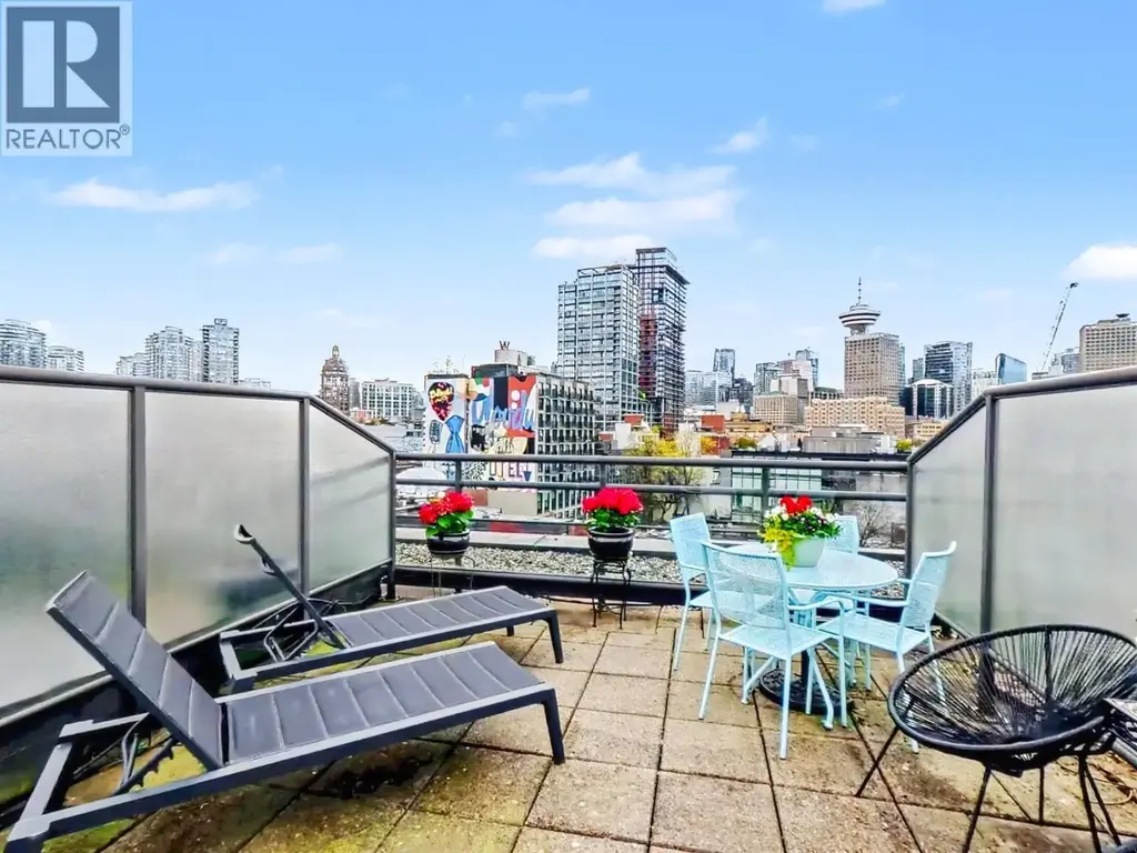 501 28 Powell Street, Vancouver