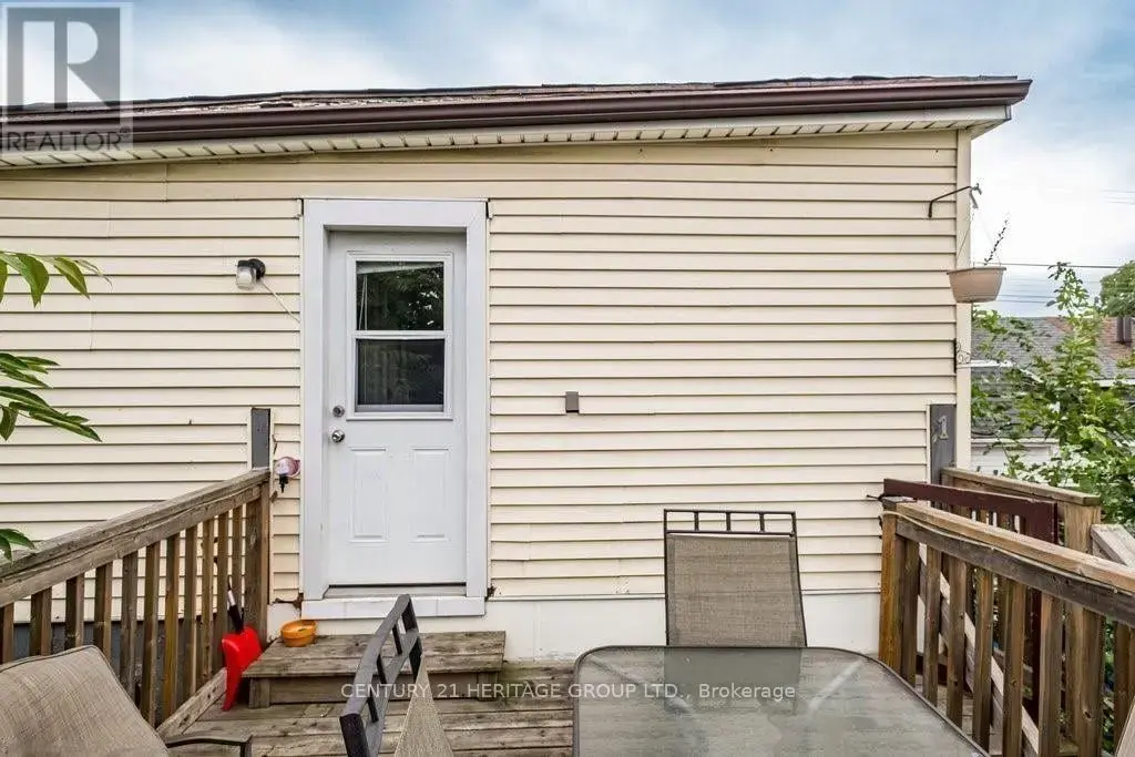 1125 Cannon Street E, Hamilton (Crown Point)