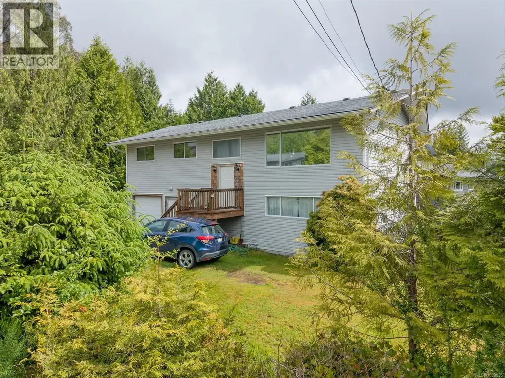 1251 Rupert Rd, Ucluelet