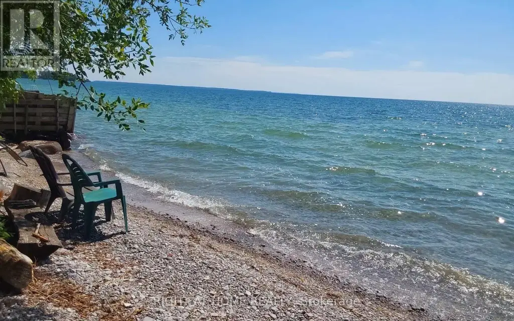 2323 Lakeshore Drive, Ramara
