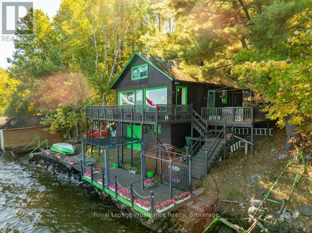 103 North Mazinaw Road, Frontenac (Frontenac North)