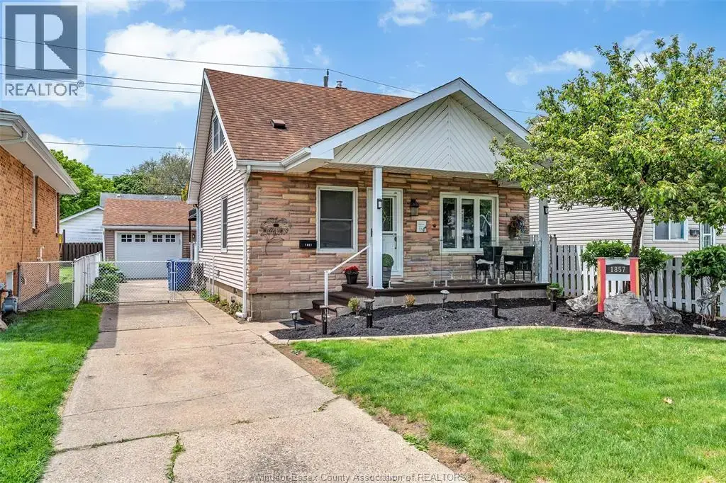 1857 Central Avenue, Windsor