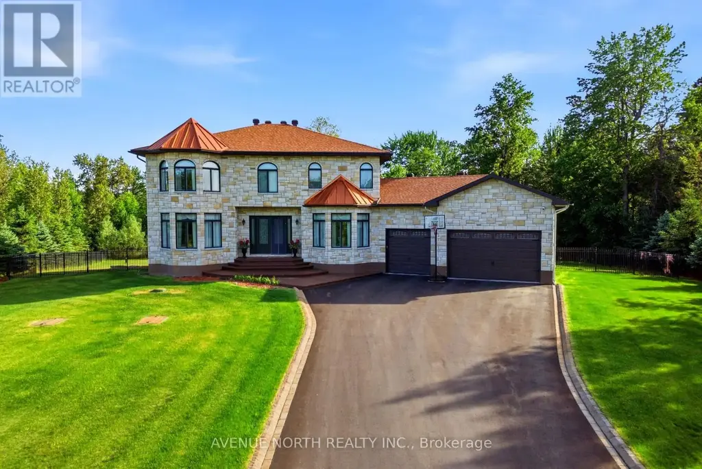 699 Ballycastle Crescent, Ottawa
