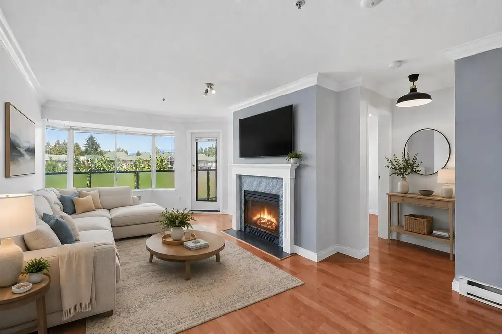 403 2964 Trethewey Street, Abbotsford
