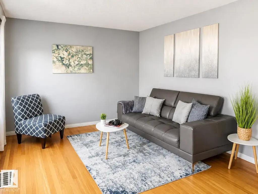 10532 157 St Nw, Edmonton