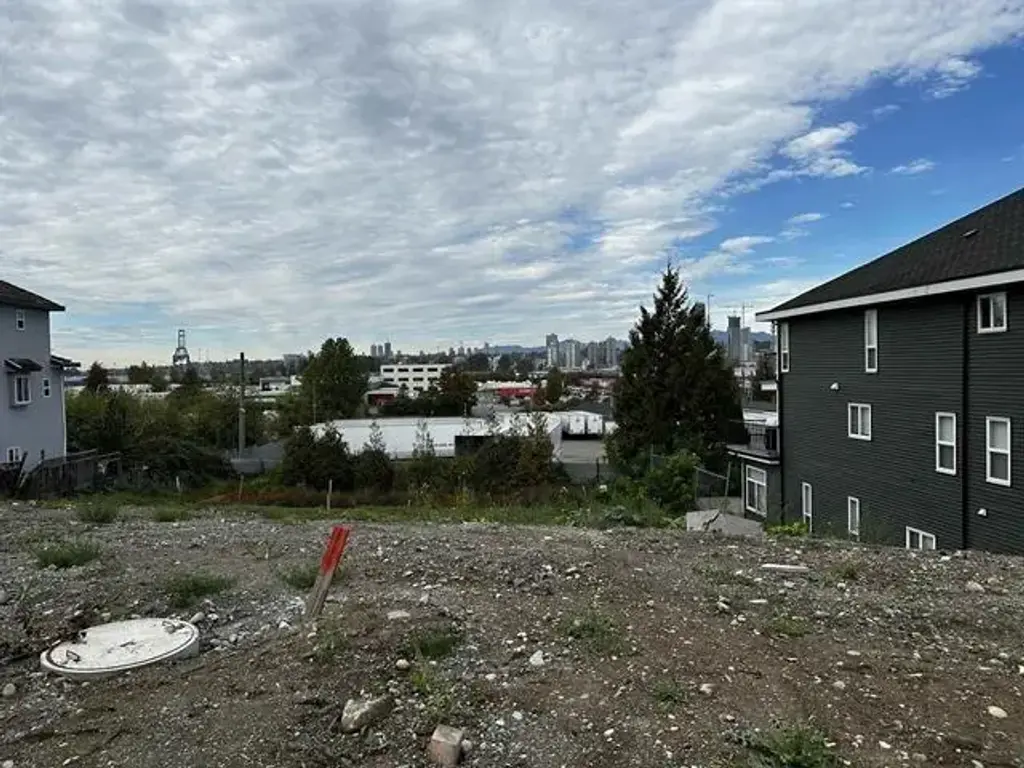 11809 River Road, Surrey