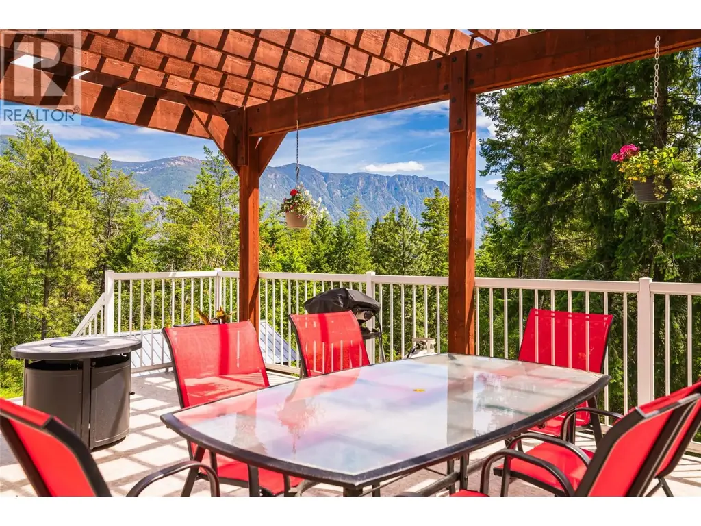 2925 Beam Road, Creston
