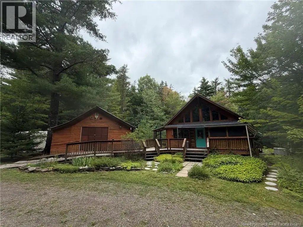 919 Route 905, Pollett River
