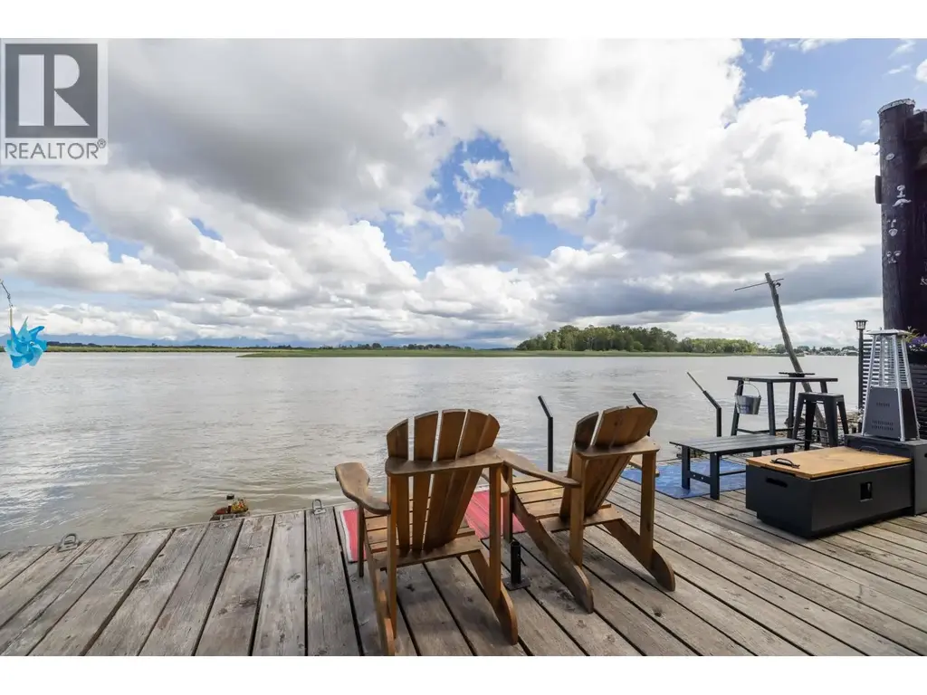 11 3871 W River Road, Delta