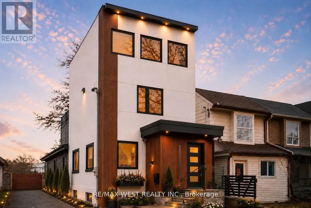201 Rhodes Avenue, Toronto (Greenwood-Coxwell)