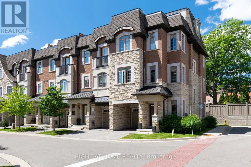 2 Queen Mary Court, Vaughan (East Woodbridge)