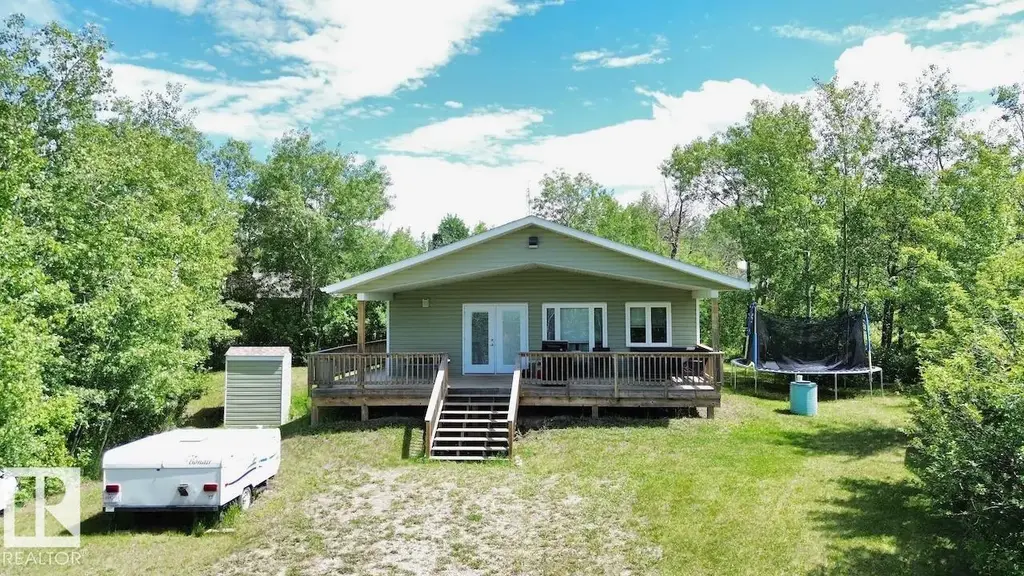 4 Kaylee Crescent White Sands, Rural Stettler County