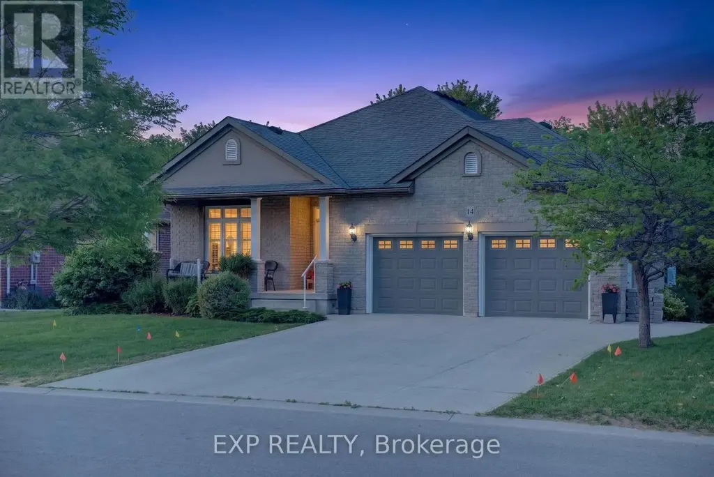 14 Hunter Drive S, Norfolk (Port Rowan)
