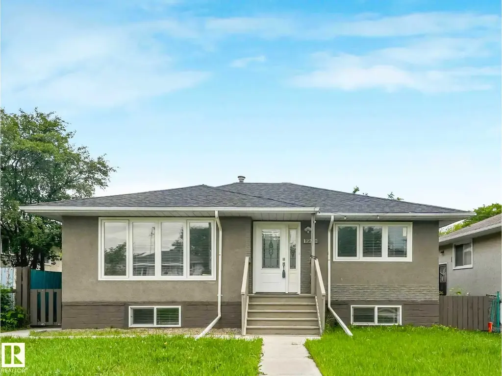 12241 54 St Nw, Edmonton