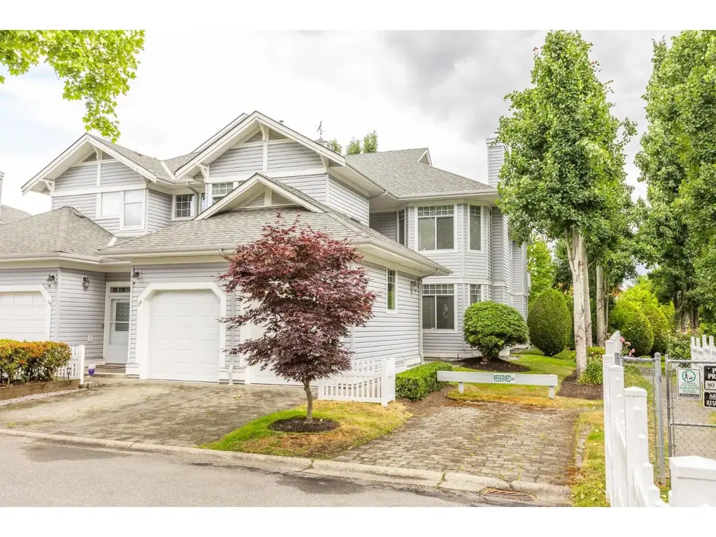 40 5708 208 Street, Langley