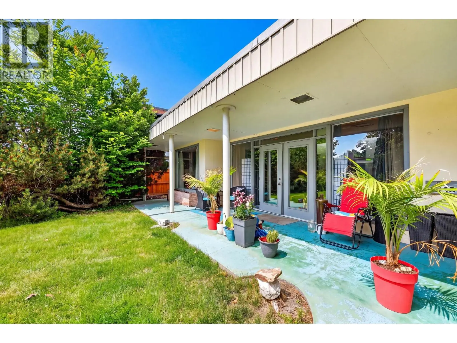 348 Burne Avenue. Kelowna, British Columbia