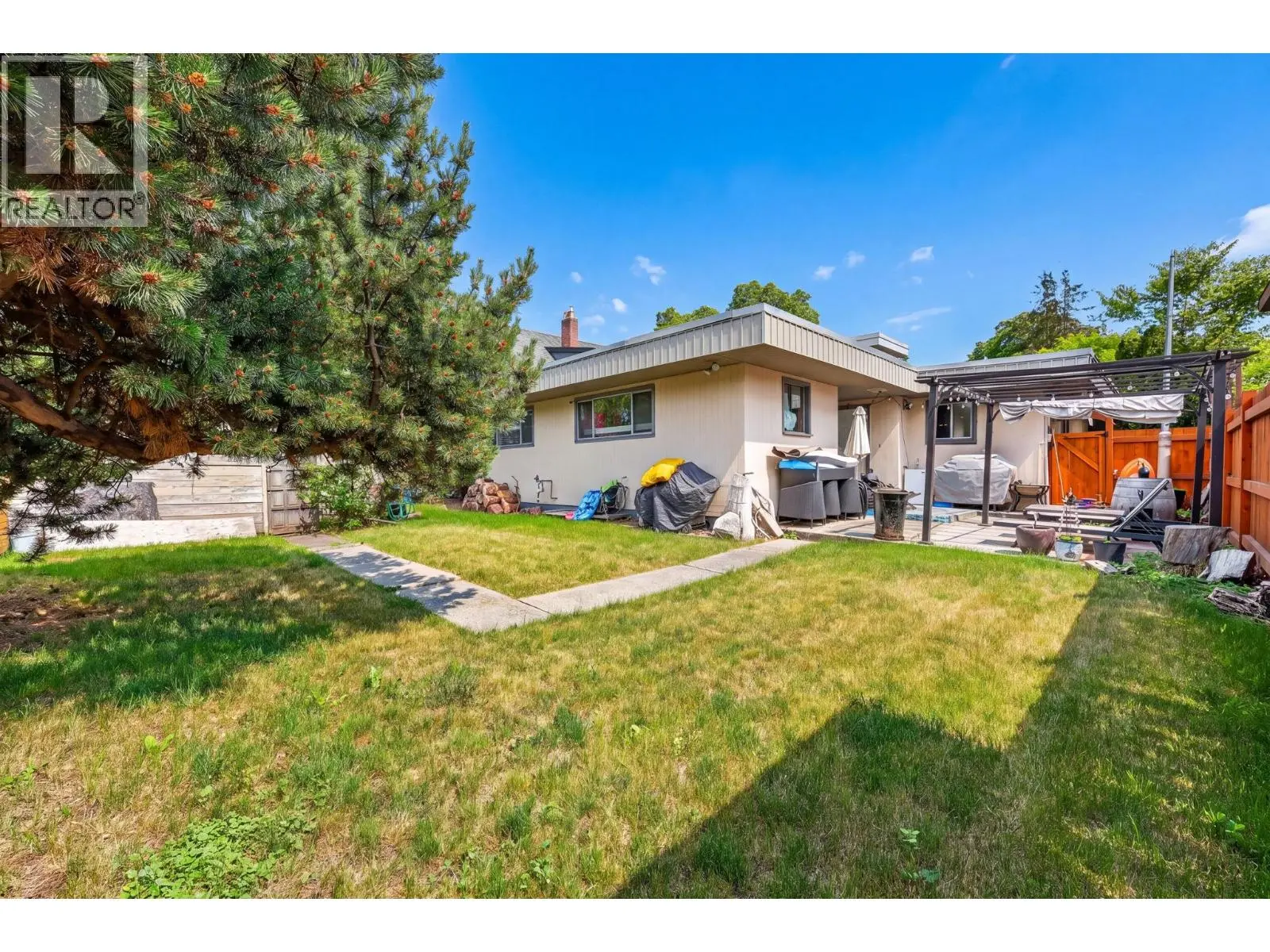 348 Burne Avenue. Kelowna, British Columbia