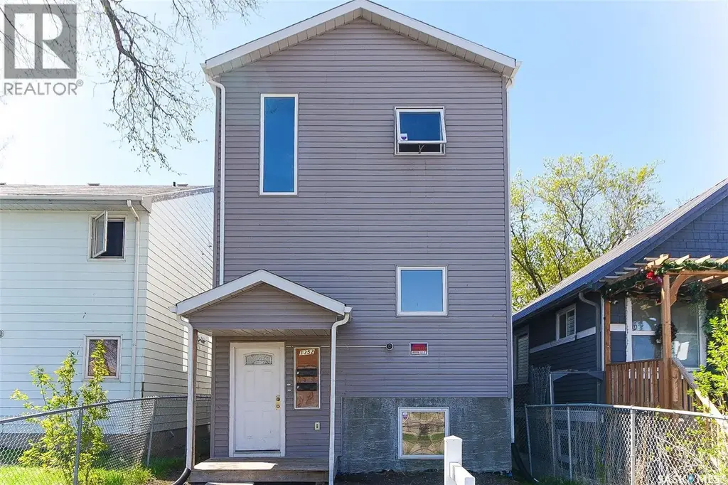 1352 Angus Street, Regina