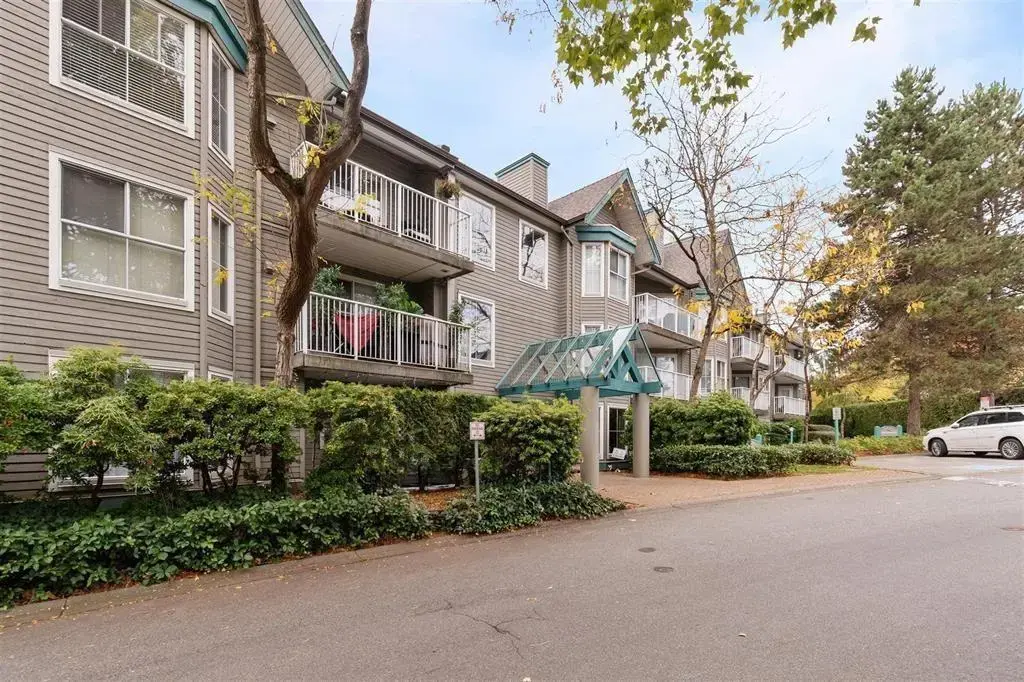 212 15130 108 Avenue, Surrey